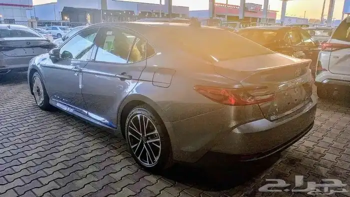كامري LE هايبرد 0