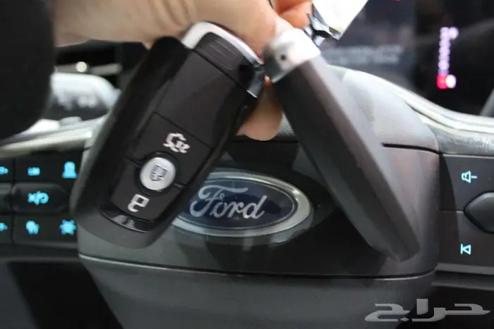 فورد تورس ترند ازرق موديل 2025 13