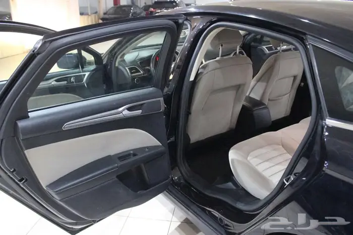 فيوجن 2020 اسود بطاقة جمركية امريكي 38
