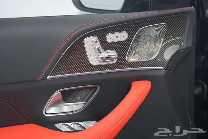 مرسيدس GLE 53 Coupe موديل 2025 أصفار خليجي أسود أحمر 13