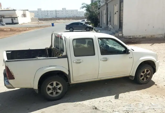 للبيع تشليح ايسوزو ديماكس 2008 1