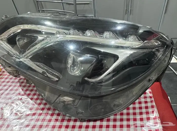 للبيع شمعة مرسيدس E يسار 1