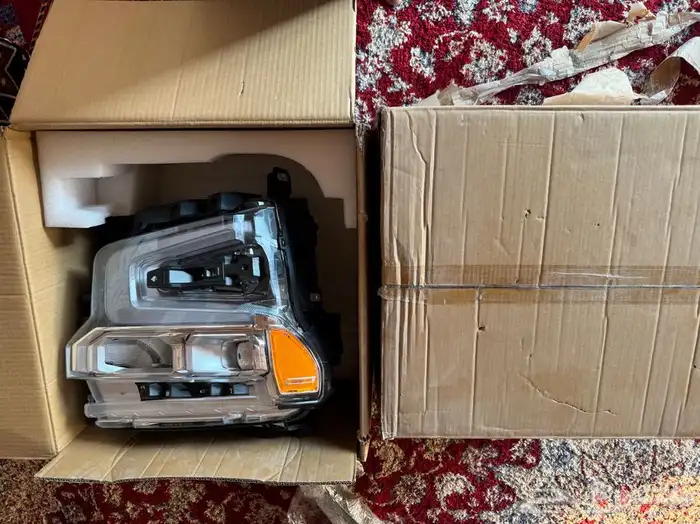 للبيع وجهية سلفرادو شمعات 22 1