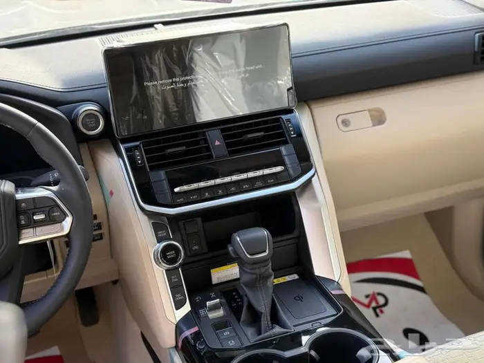 لاندكروزر GXR3 موديل 2025 بنزين   قوة وثبات في كل طريق 7