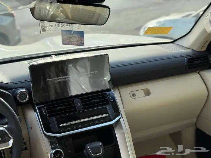 لاندكروزر GXR3 موديل 2025 بنزين   قوة وثبات في كل طريق 15