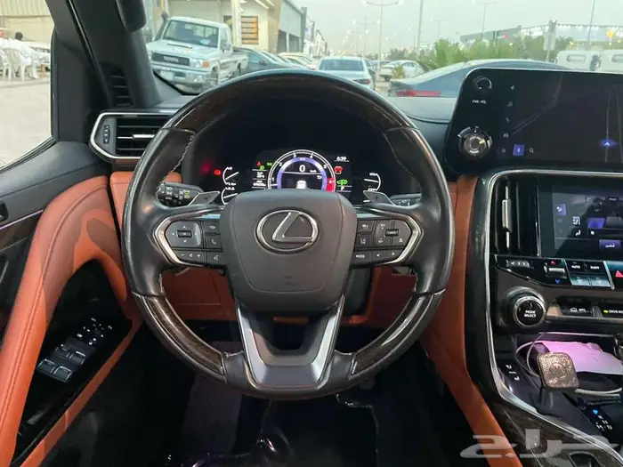 لكزس LX-600 VIP سعودي 2023 بلاك ادشن 17