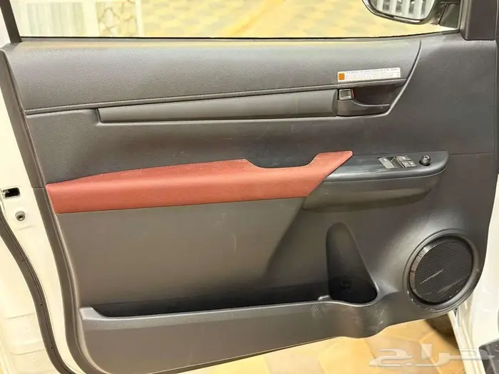 هايلوكس GL غمارة ديزل 2025 امتلك سيارتك بقوة هائلة واقل قسط 11