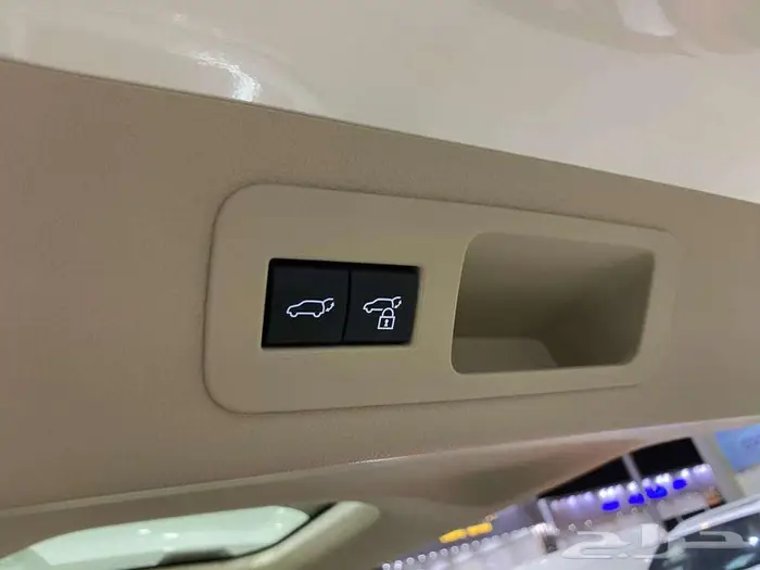 تويوتا جي اكس ار 3 2025 ابيض بنزين سعودي 37