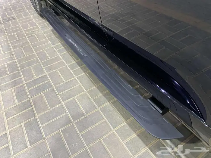 رينج روفر 2023 HSE ازرق غامق 8 سلندر خليجي ماشيه 95000كم 31