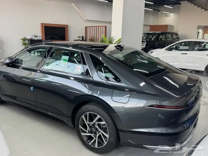 هيونداى ازيرا كلاسيك كاش وتمويل بافضل الاسعار 4