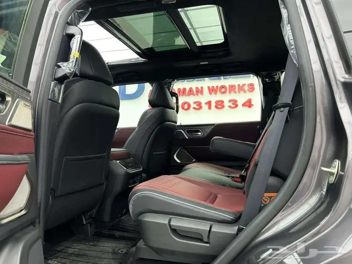 انفينتي QX80 اوتو جراف 2025 قيادة تجمع بين القوه والفخامه 21