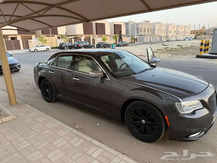 كرايزلر C300 2016 اعلى موصفات 9