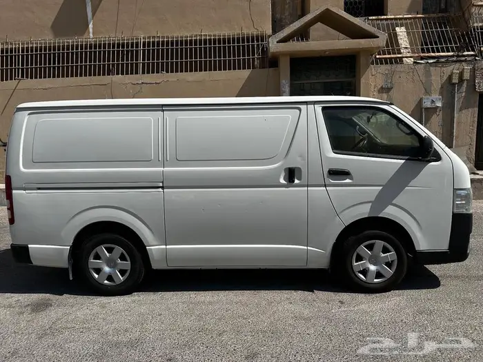 Toyota Hiace bus 2021 تويوتا خيا أس باص 9