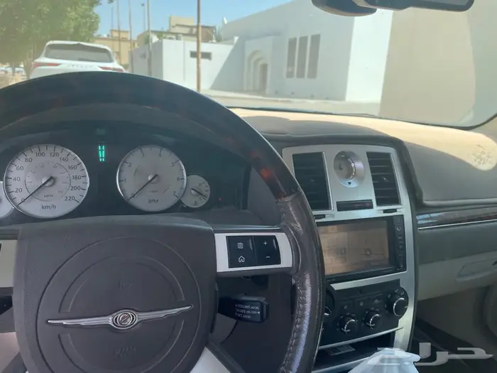 كرايسلر 2010 C300 5