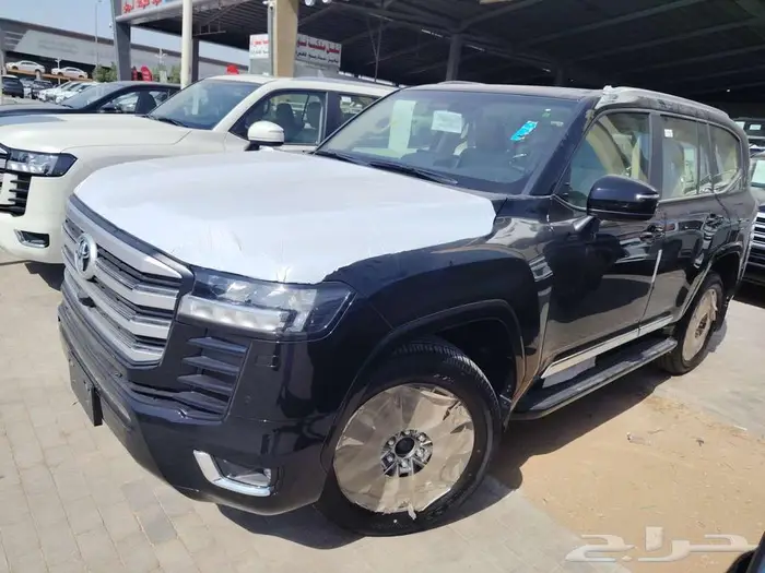 لاند كروزر GXR L3 ديزل 2024 3
