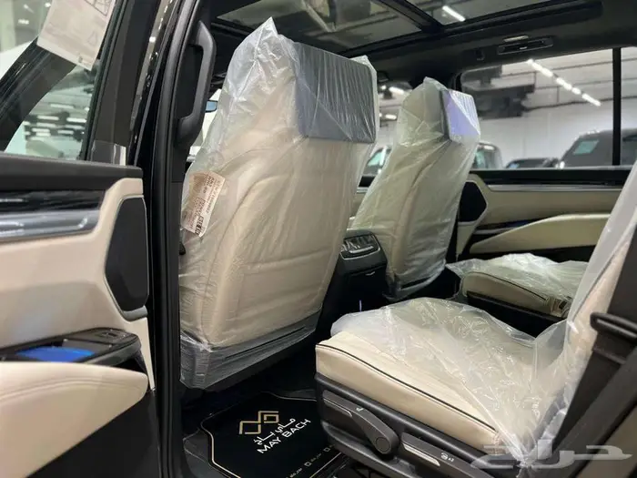 CADILLAC ESCALADE 2025 8