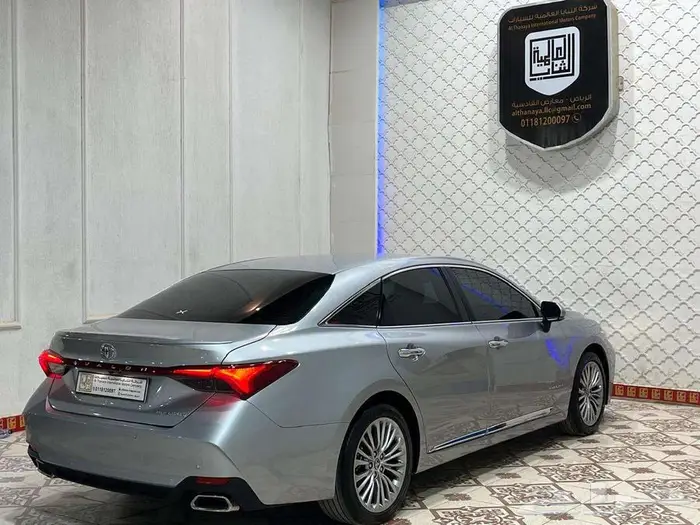 تويوتا افالون بريميوم فل كامل 2022 8