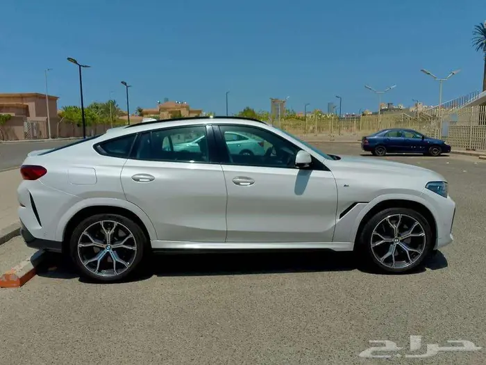 BMW X6 xDrive40i   2020 Model (White Color) 1