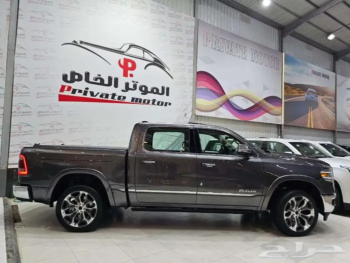 دودج رام 2021 . ( ليمتد فل كامل اعلى فئه V8 ) 12