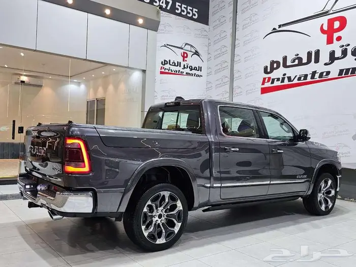 دودج رام 2021 . ( ليمتد فل كامل اعلى فئه V8 ) 4