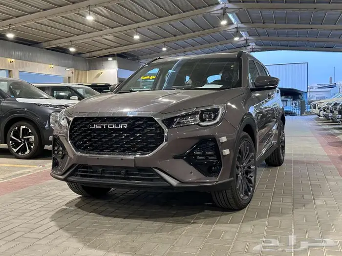 جيتور X70 لاكجري موديل 2025 عدد 7 راكب 2