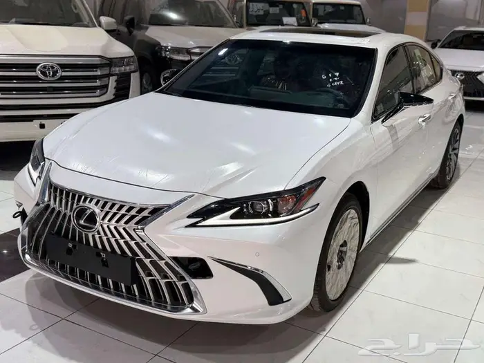 لكزس ES 350 استاندر مطور بريمي فتحة سقف 2025 اللون ابيض 1