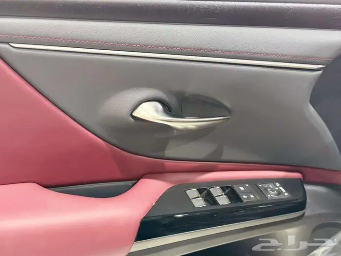 لكزس ES 350 استاندر مطور بريمي فتحة سقف 2025 اللون ابيض 19