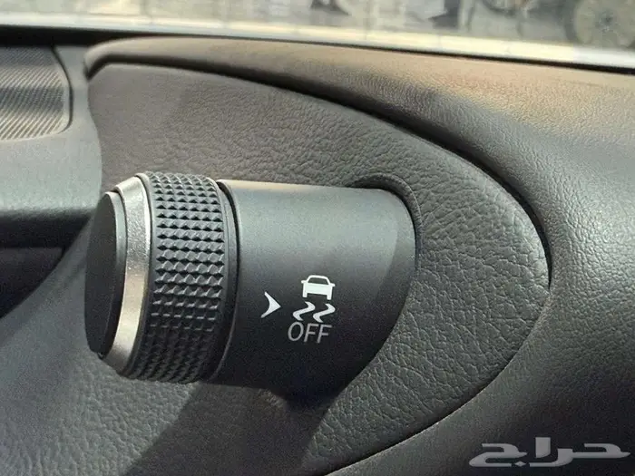 لكزس ES 350 استاندر مطور بريمي فتحة سقف 2025 اللون ابيض 24