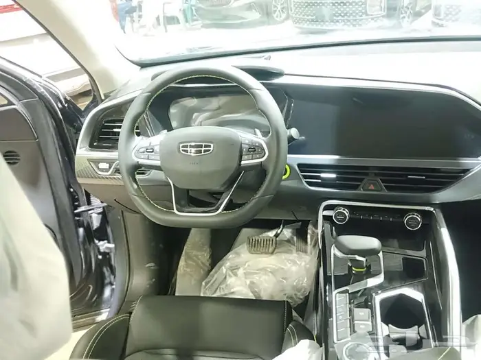 جيلى توجيلا GF  موديل 2025 السعر مع الضريبه 114425 18