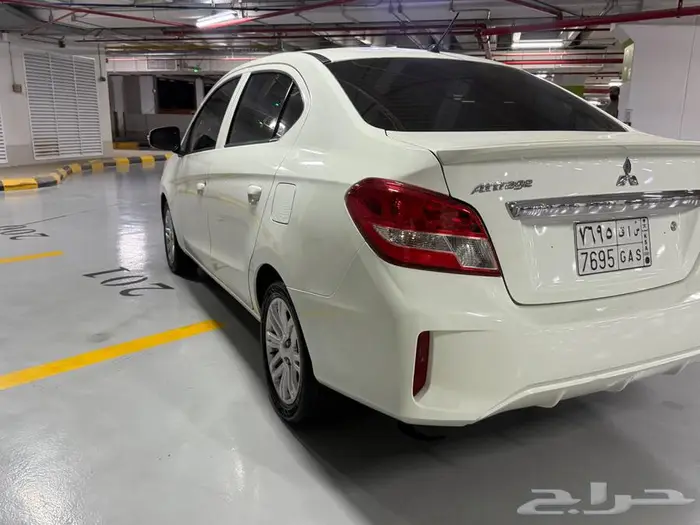ميتسوبيشي اتراج GLX 2022 2