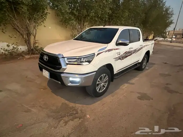 للبيع هايلكس 2024 1
