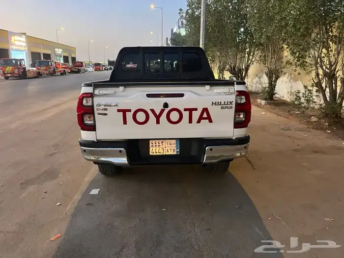 للبيع هايلكس 2024 9
