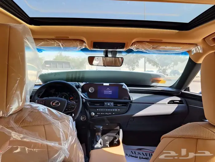 لكزس ES300 AH هايبرد موديل 2025 سعودي 4