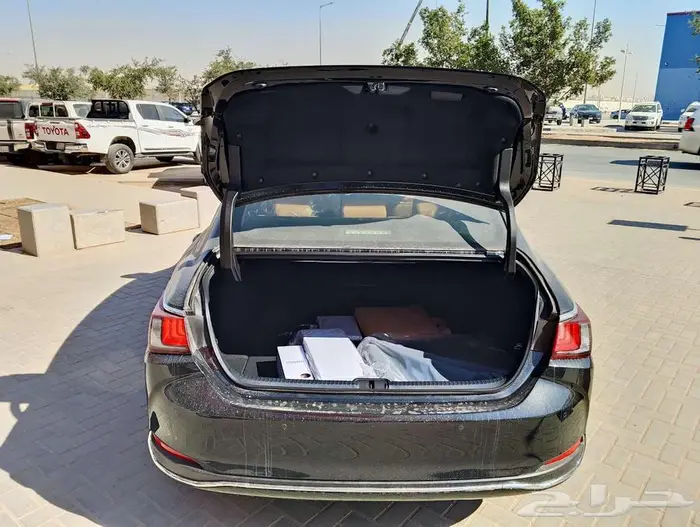 لكزس ES300 AH هايبرد موديل 2025 سعودي 3