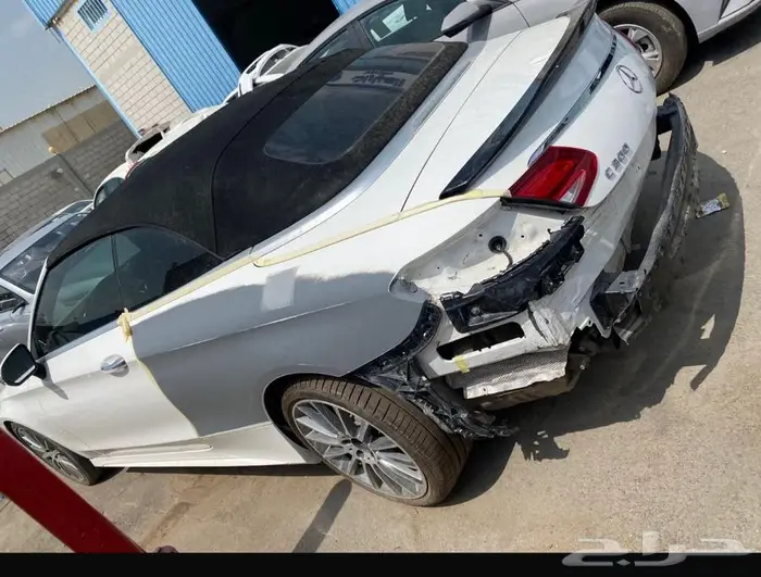 مرسيدس C300 كشف 2018 ابيض داخلية حملي كت وجنوط AMG 14