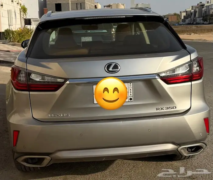 لكزس ار اكس 1