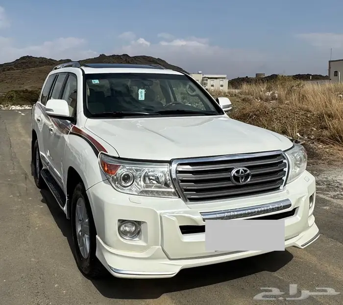 تويوتا لاندكروزر موديل 2015 gxr فل كامل 10