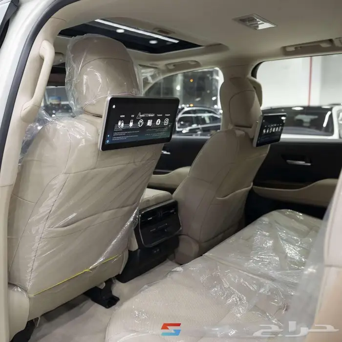 تويوتا لاندكروزر GXR L4 موديل 2025 13