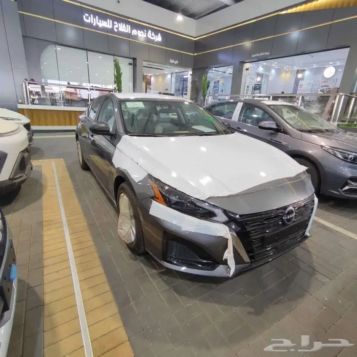 نيسان التيما استاندر م 2025 - سعودي 5