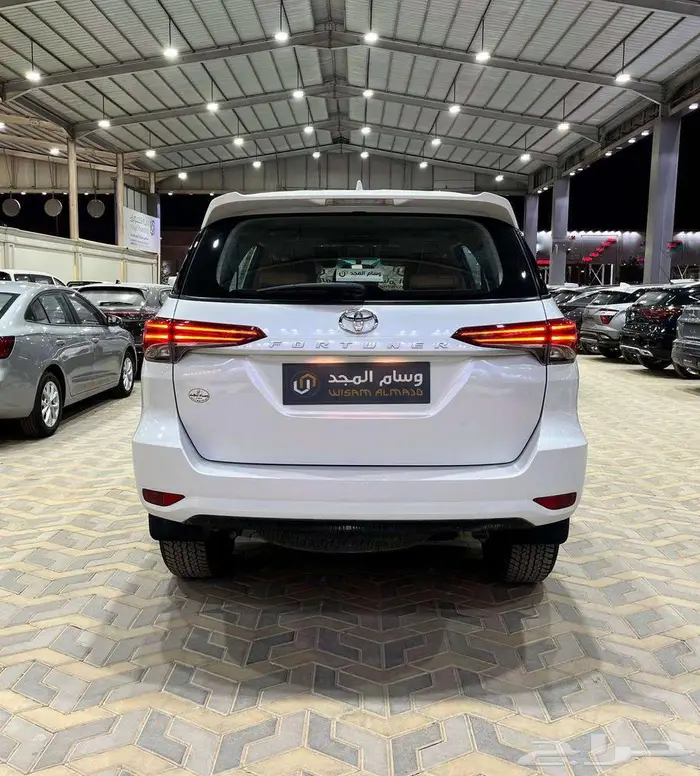 عرض خاص تويوتا فورتشنر GX ديزل دبل موديل 2024 بطاقه جمركيه 5