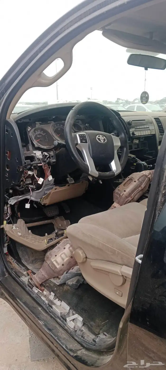 تويوتا اسكويا 2014 0