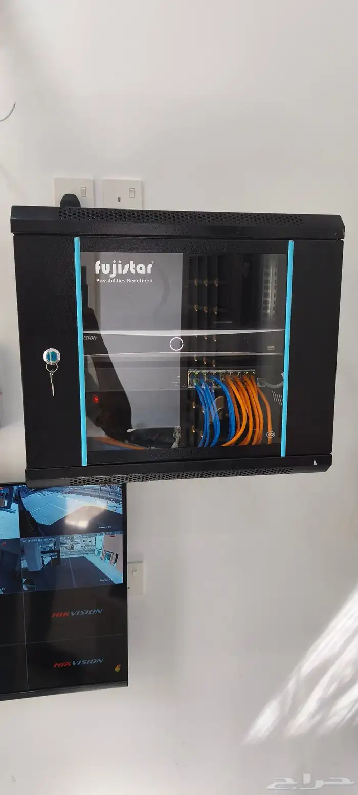 تاسيس وتركيب الكمرات ونقاط الشبكات فنادق والمنازل والفله 4