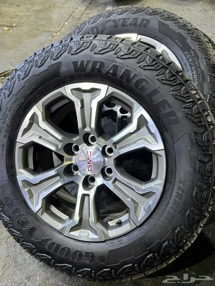 كفرات جودير أمريكي مقاس 265.65.18 مع جنوط جمس اصلي وكاله 18 12