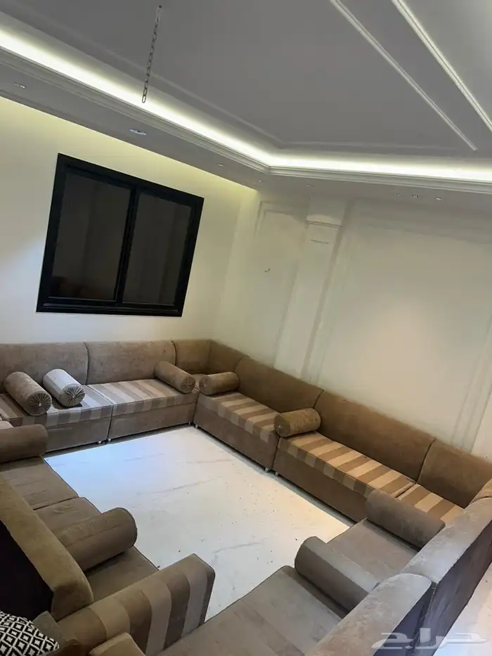 اثاث للبيع كنب رجالي كنب نسائي مستعمل منزلي 2