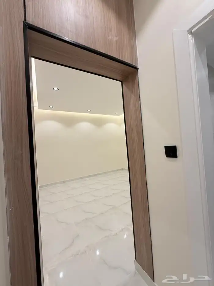 للبيع شقق تمليك حي البوادي 17