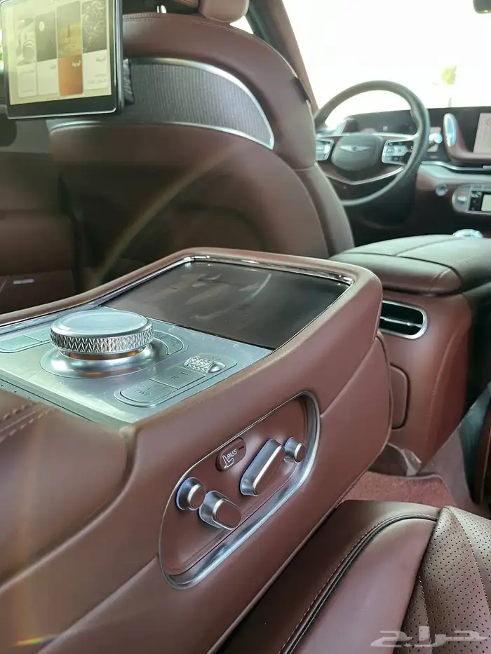 2025 Genesis G90 Platinum 16