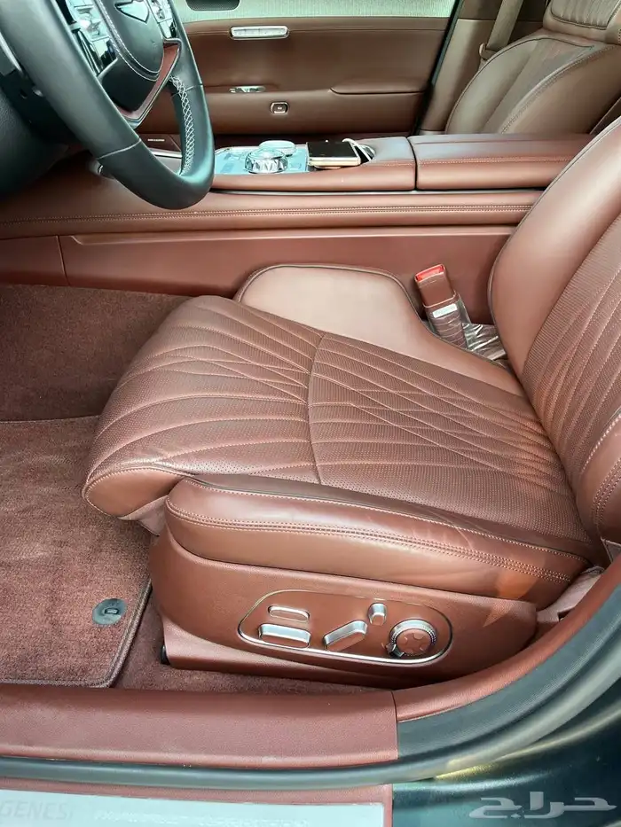 2025 Genesis G90 Platinum 7