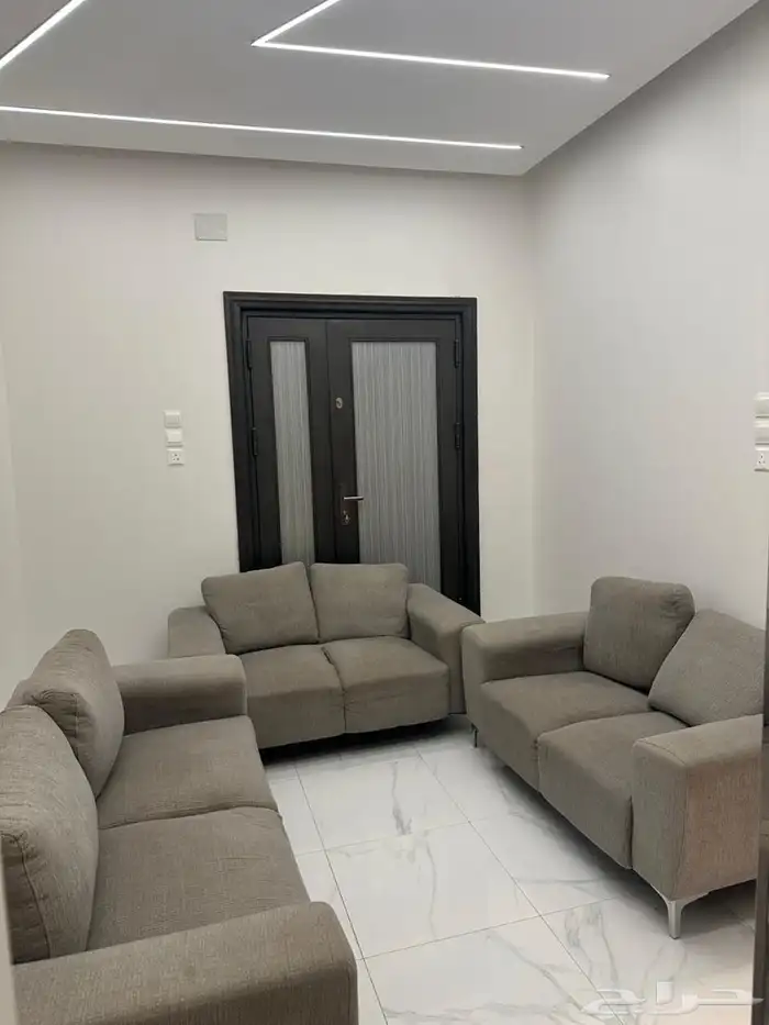 اثاث للبيع كنب رجالي كنب نسائي مستعمل منزلي 0