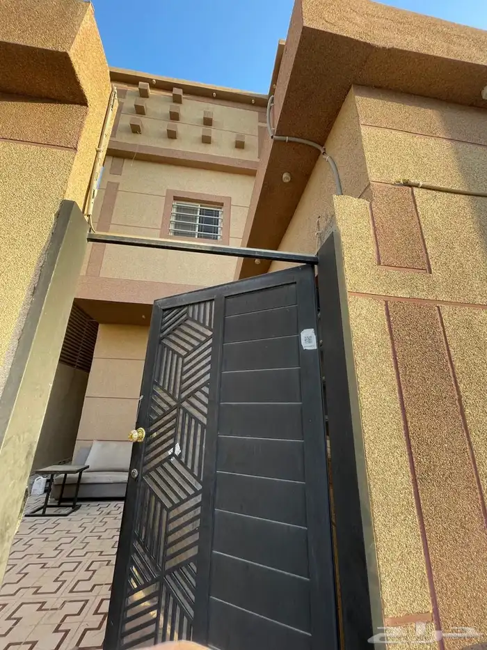 فيلا للبيع في حي القادسيه 0