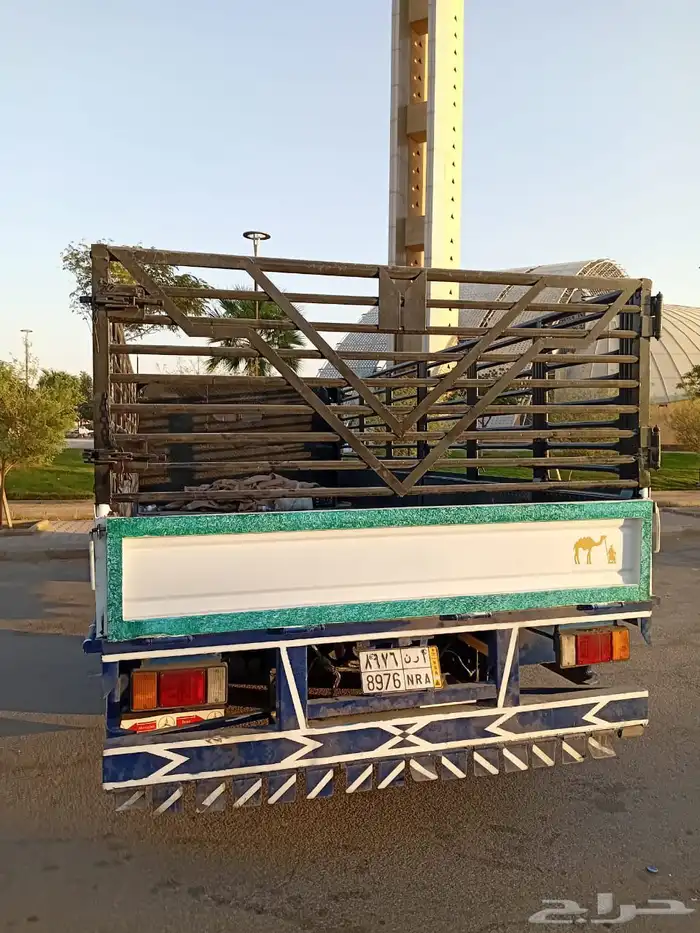 دينا ايسوزو مسروقة موديل 2018 لوحة رقم ا ر ن 8976 2